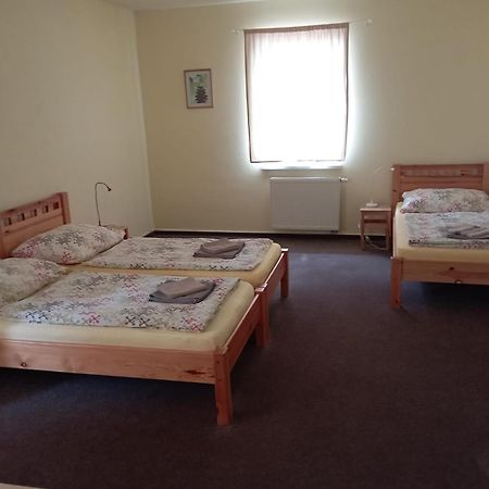 Hotel Sport - Relax Buky Františkovy Lázně Zewnętrze zdjęcie